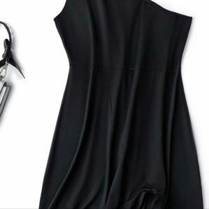 Cute black dress brand new from shein